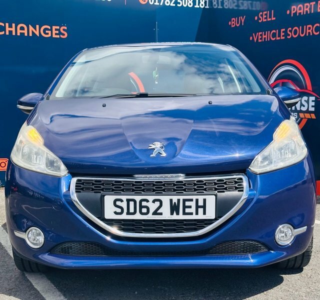 Peugeot 208 Vti Active Hatchback Blue #2