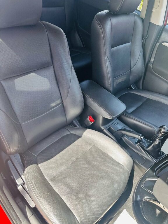 Mitsubishi Outlander 2.3 Di-d Gx 3 147 Bhp Red #21