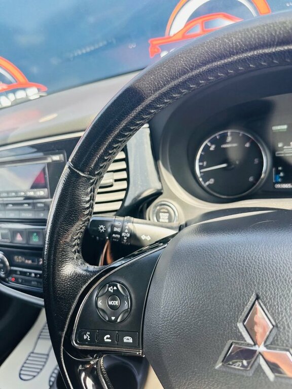 Mitsubishi Outlander 2.3 Di-d Gx 3 147 Bhp Red #29