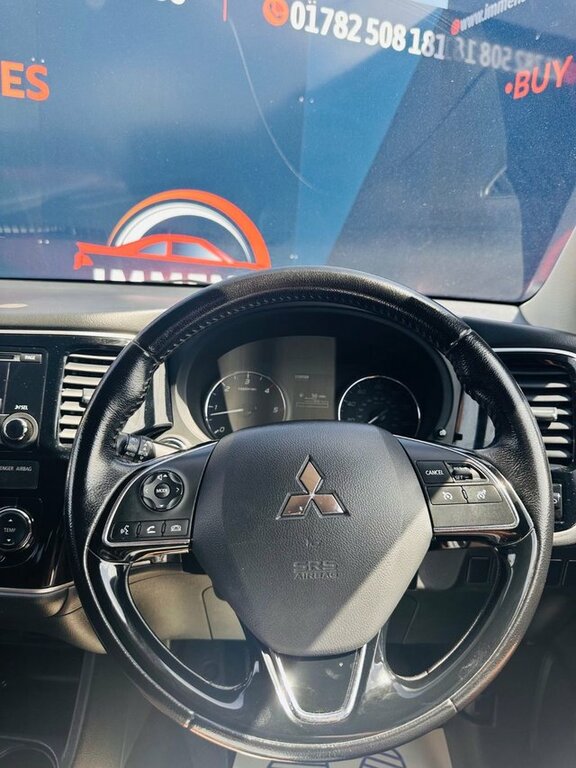Mitsubishi Outlander 2.3 Di-d Gx 3 147 Bhp Red #28