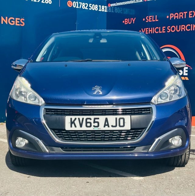 Peugeot 208 Style 82 Bhp White #1