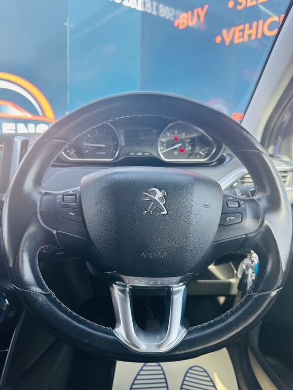 Peugeot 208 Style 82 Bhp White #27