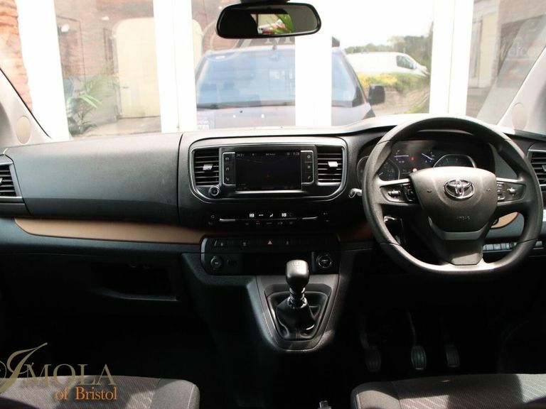 Toyota Proace Verso D-4d L1 Shuttle Grey #37