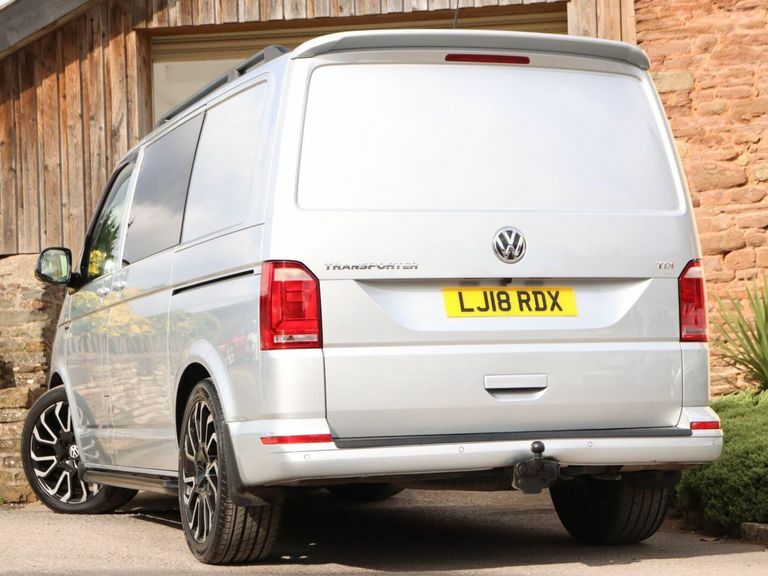 Volkswagen Transporter Mpv White #15