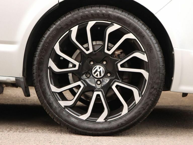 Volkswagen Transporter Mpv White #50