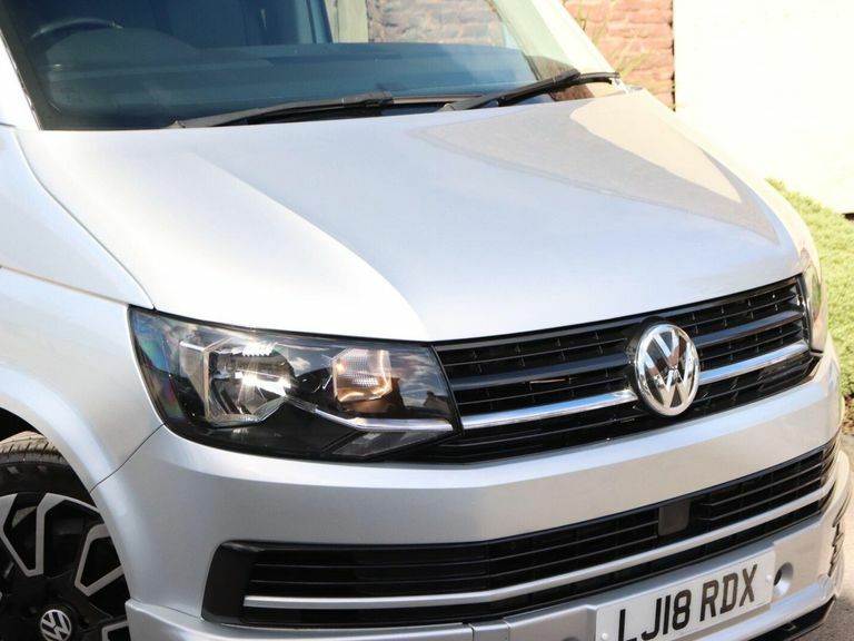 Volkswagen Transporter Mpv White #11