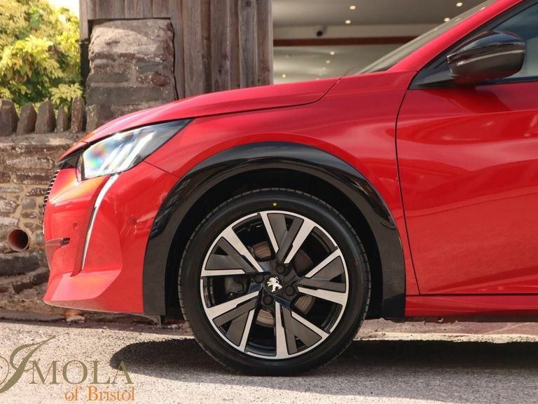 Peugeot 208 Puretech Gt Premium Hatchback Red #15