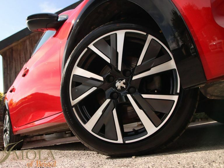 Peugeot 208 Puretech Gt Premium Hatchback Red #8