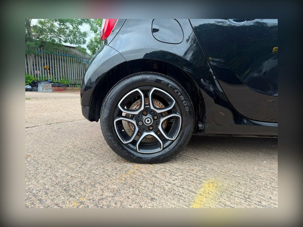 Smart Forfour Eq 17.6Kwh Prime Premium Plus Hatchback Elec Black #35