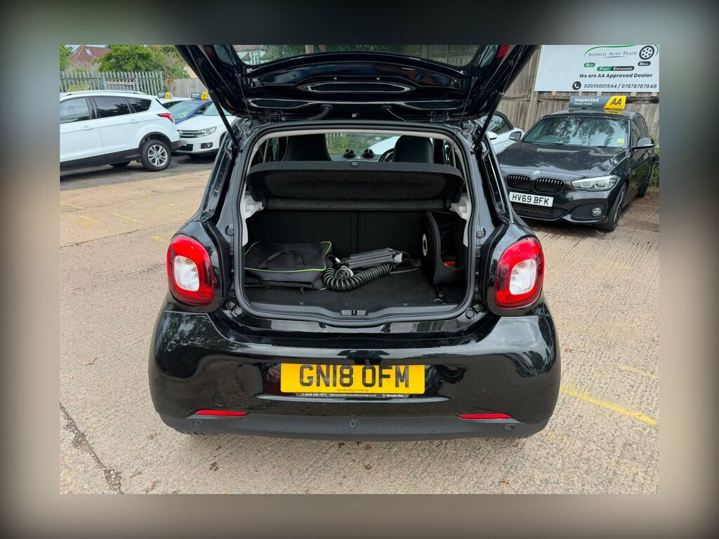 Smart Forfour Eq 17.6Kwh Prime Premium Plus Hatchback Elec Black #39
