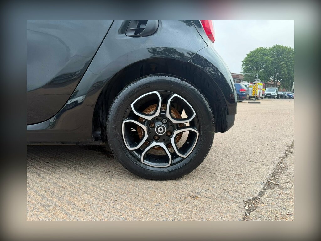 Smart Forfour Eq 17.6Kwh Prime Premium Plus Hatchback Elec Black #38