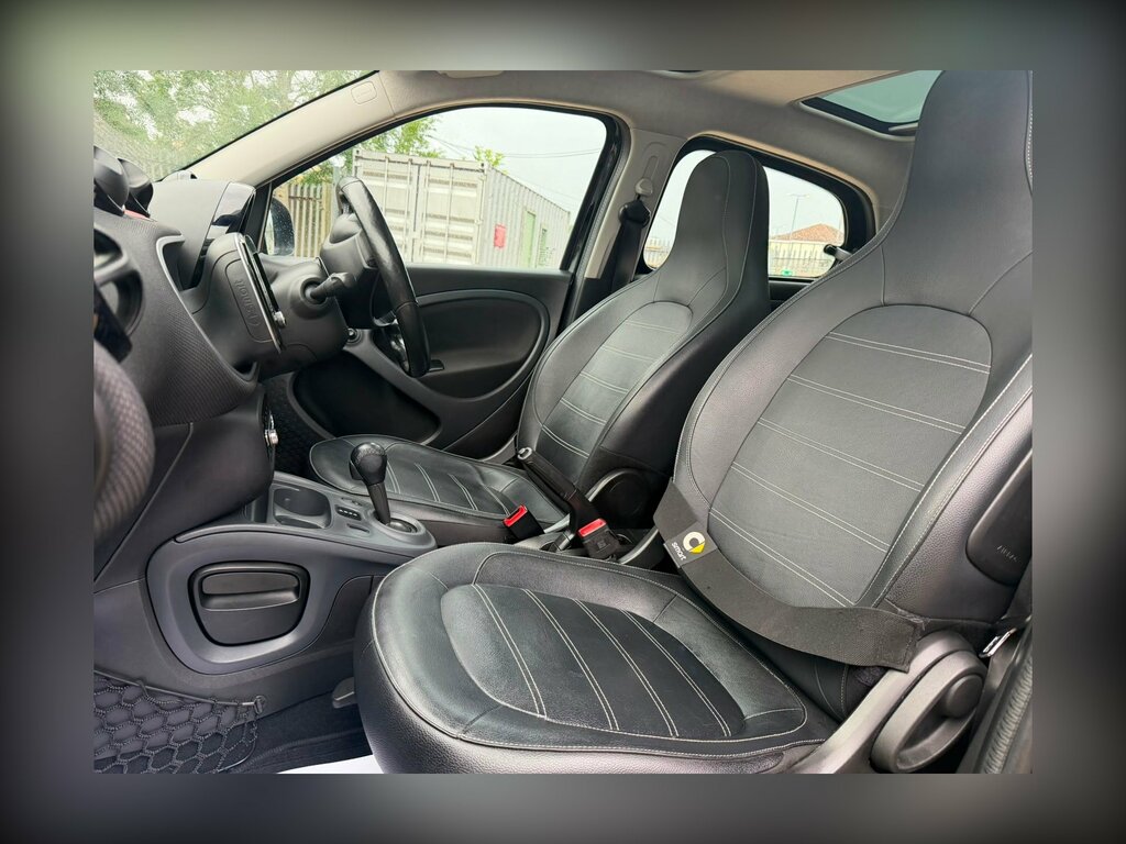 Smart Forfour Eq 17.6Kwh Prime Premium Plus Hatchback Elec Black #19