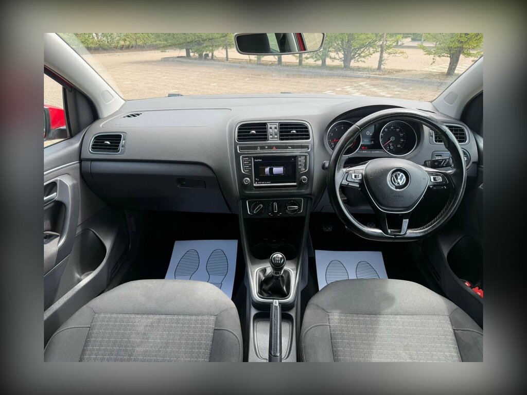 Volkswagen Polo 1.0 Bluemotion Tech Match Edition Hatchback Pe VN17YJA Red #3
