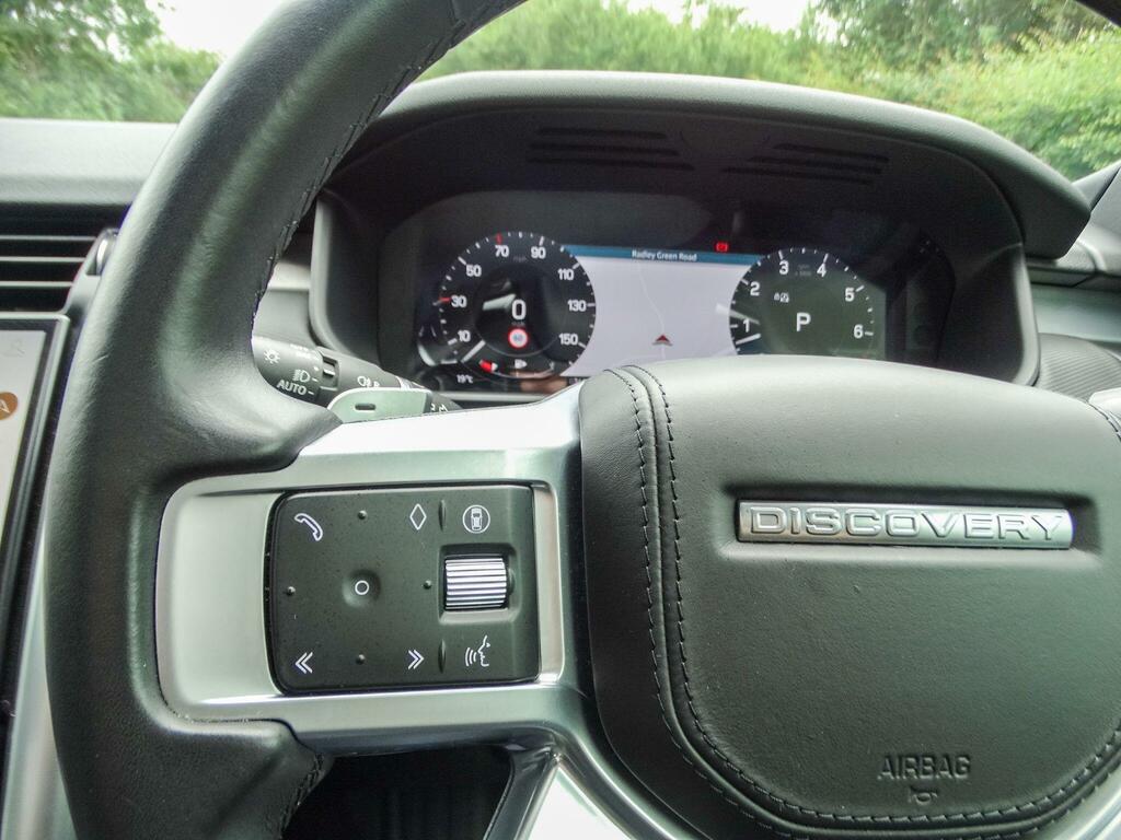 Land Rover Discovery 3 .0 D300 Dynamic Se White #37