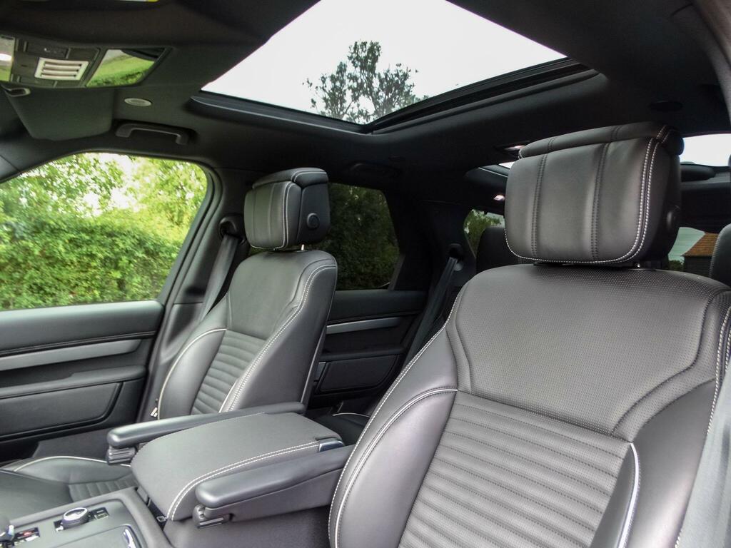 Land Rover Discovery 3 .0 D300 Dynamic Se White #12