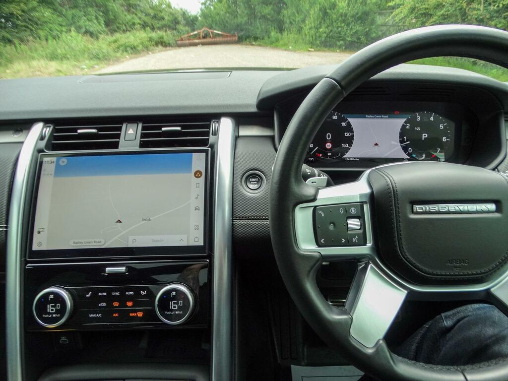 Land Rover Discovery 3 .0 D300 Dynamic Se White #8