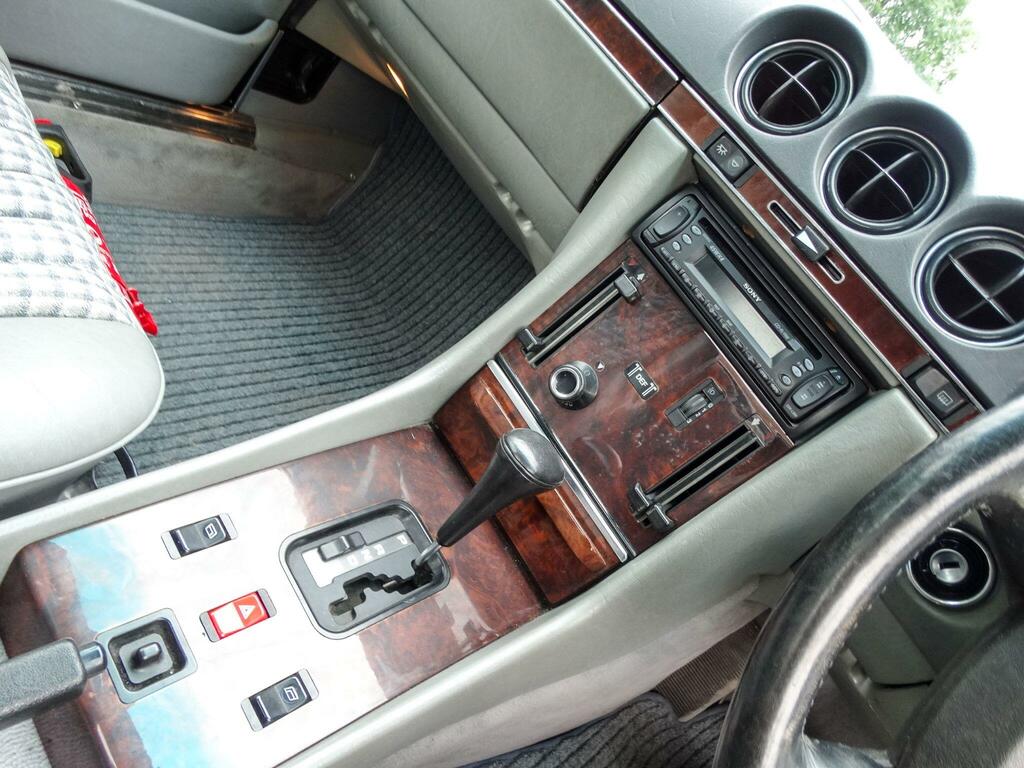 Mercedes-Benz 500 Petrol  #6
