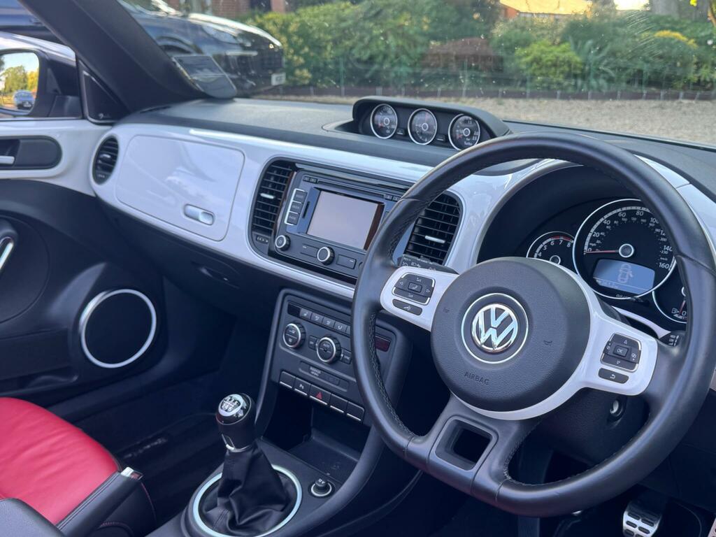 Volkswagen Beetle Petrol #6