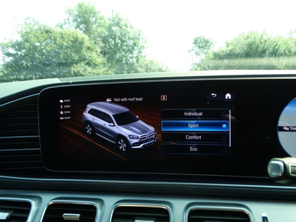 Mercedes-Benz GLS Class 3.0L Gls 350 D 4Matic Amg Line 255 Bhp Black #31
