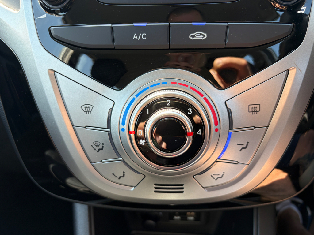 Hyundai Ix20 1.4 Style Euro 5 Blue #20