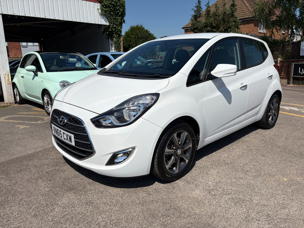 Hyundai Ix20 1.4 Blue Drive Se Hatchback Euro  #3