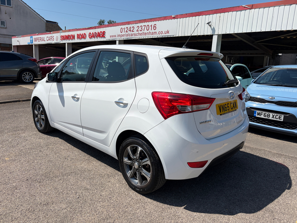 Hyundai Ix20 1.4 Blue Drive Se Hatchback Euro  #4