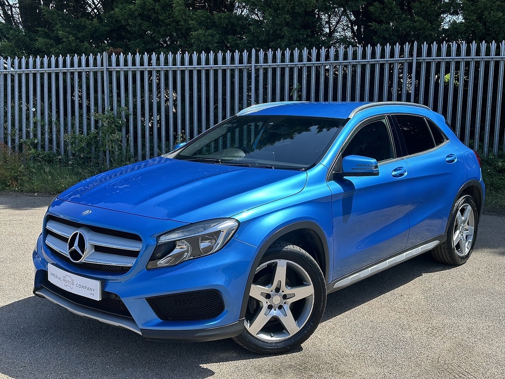 Mercedes-Benz GLA Class Gla200d Amg Line Blue #3