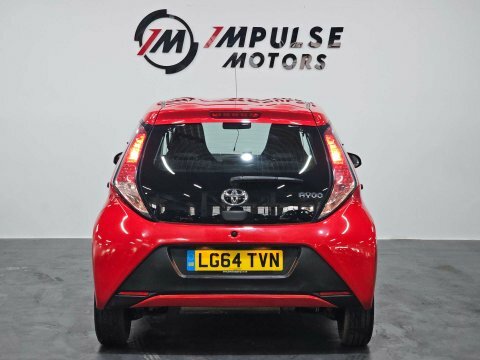 Toyota Aygo X Vvt-i 5dr LG64TVN Red #6