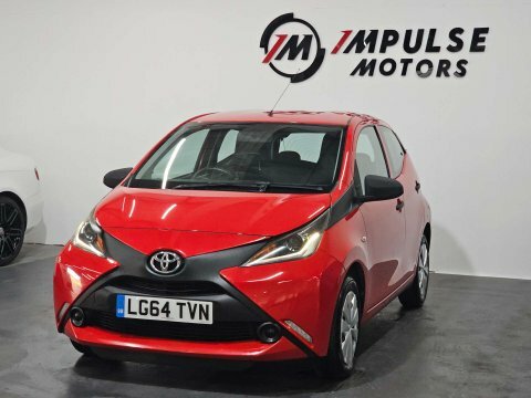 Toyota Aygo X Vvt-i 5dr LG64TVN Red #4