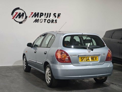 Nissan Almera 1.8 Se Hatchback Gold #7