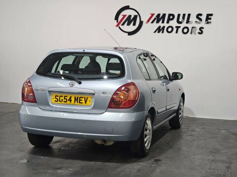 Nissan Almera 1.8 Se Hatchback Gold #8