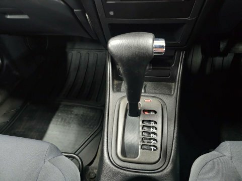 Nissan Almera 1.8 Se Hatchback Gold #38