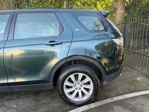 Land Rover Discovery Sport 2.2 Sd4 Se VU15POV Green #6