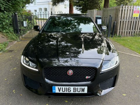 Jaguar XF 3.0 V6 S VU16BUW Black #2