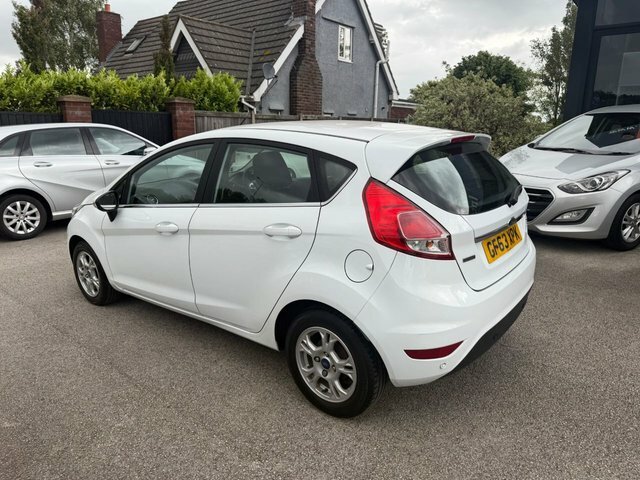 Ford Fiesta 1.6 Tdci Econetic Zetec Hatchback Manua GF63XPK White #2