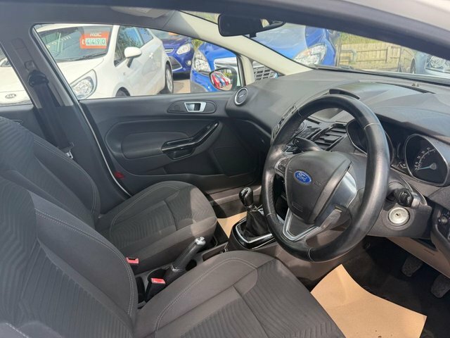 Ford Fiesta 1.25 Zetec Hatchback Euro 5 82 White #6