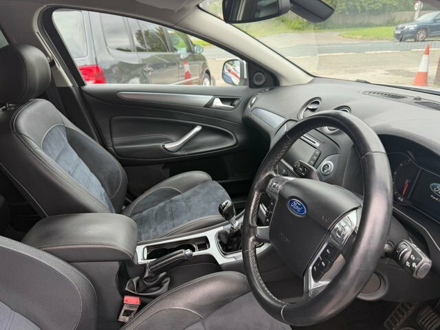Ford Mondeo 2.0 Tdci Titanium X Business Edition Hatchback Silver #5