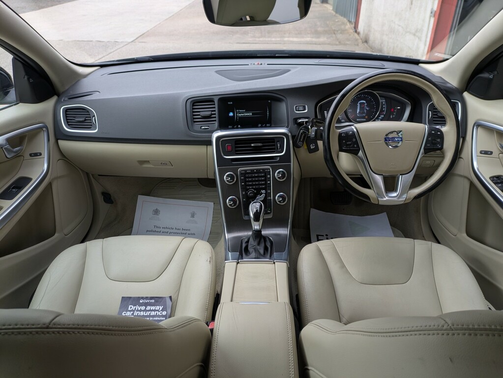 Volvo V60 2.4 D5 Se Lux Nav 215Hp 2 Owners. Sat Black #5