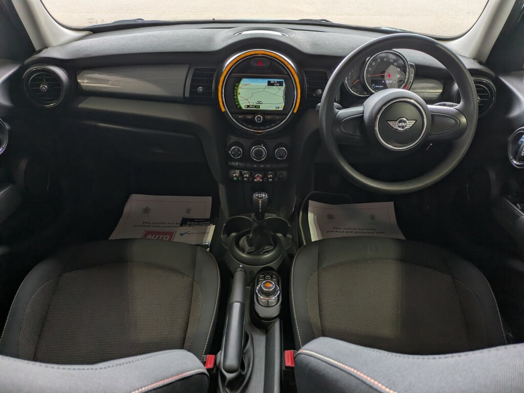 Mini Hatch Cooper D 5-Door. 2 Owners. Low Mileage. Sat Nav. P CA67NFG Grey #3