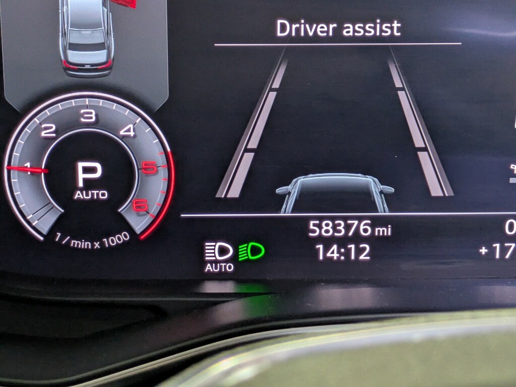 Audi A6 Saloon S Line White #31