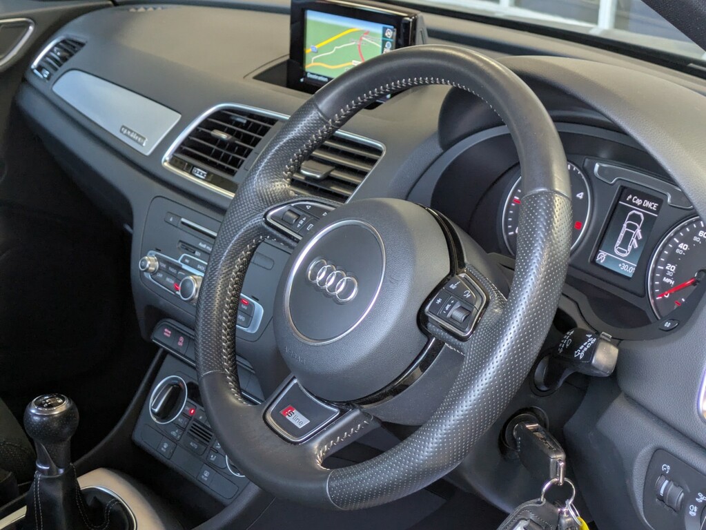 Audi Q3 2.0T Fsi Quattro Black Edition S Tronic Grey #15