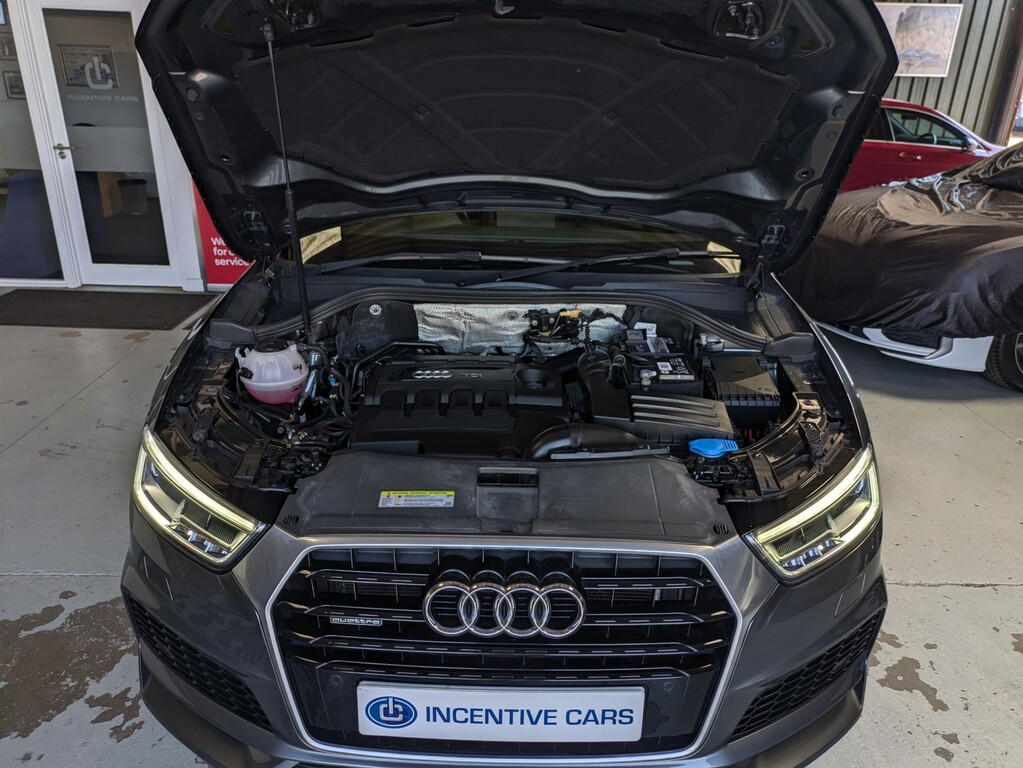Audi Q3 2.0T Fsi Quattro Black Edition S Tronic Grey #48