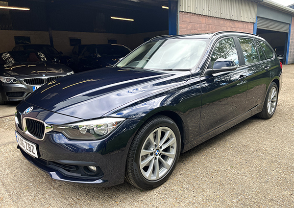 BMW 3 Series Saloon 2.0 Black #6