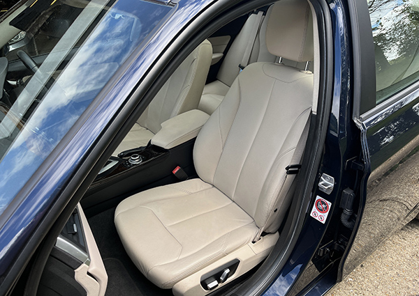BMW 3 Series Saloon 2.0 Black #9