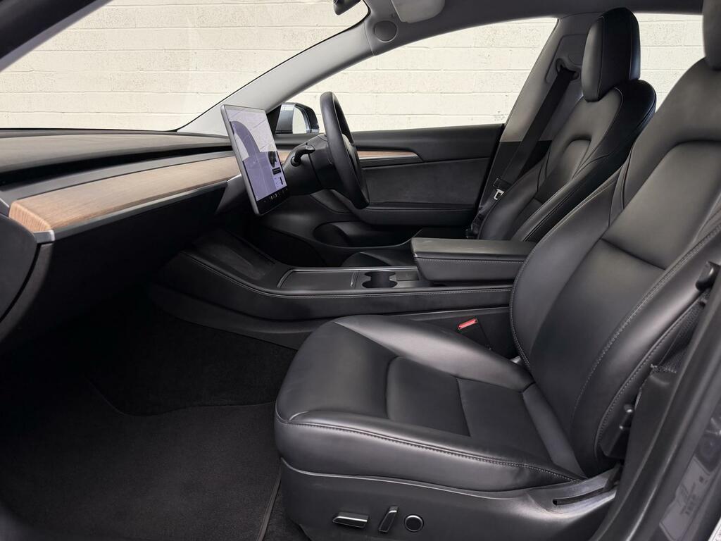 Tesla Model 3 Standard Range Plus Grey