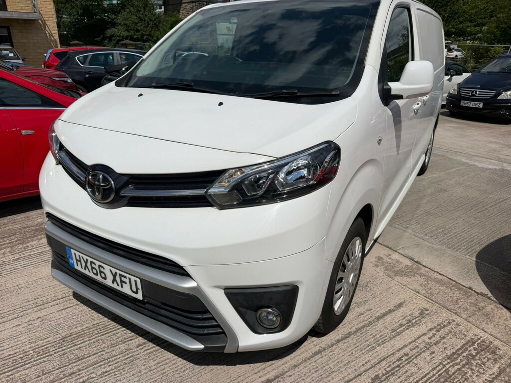 Toyota PROACE Panel Van 2.0D Comfort Medium Panel Van Mwb Euro 6 White #3