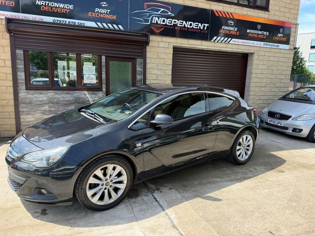 Vauxhall Astra GTC 1.4 T Sri Black #2