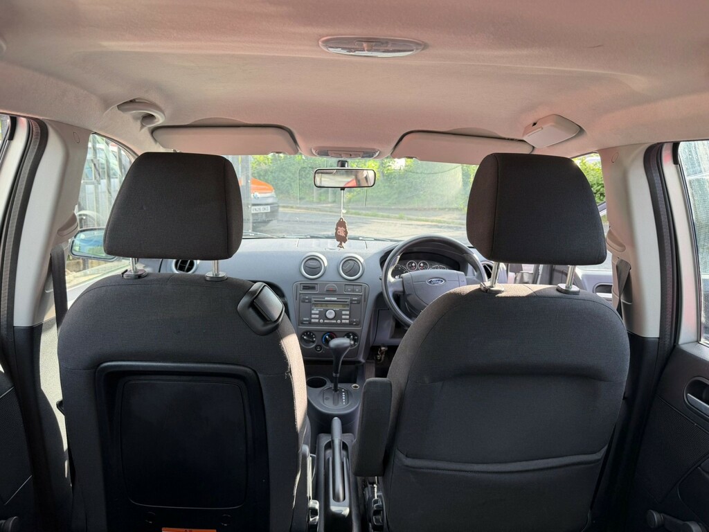 Ford Fusion 1.6 Zetec Silver #24