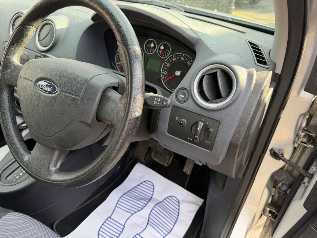Ford Fusion 1.6 Zetec Silver #10