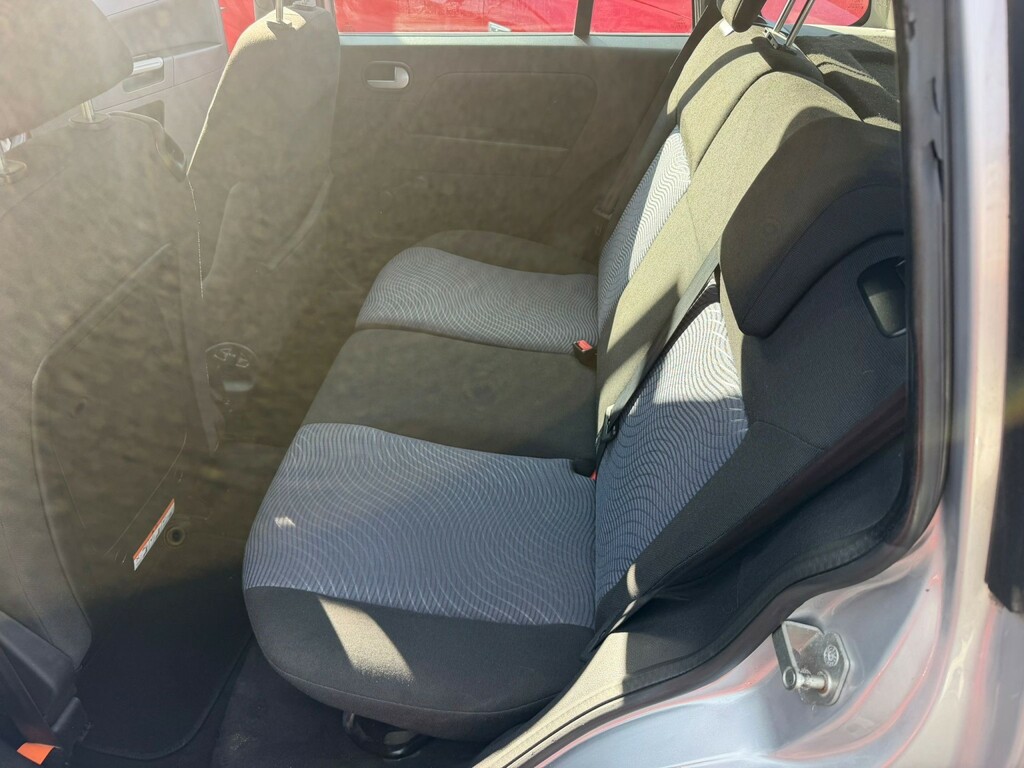 Ford Fusion 1.6 Zetec Silver #22